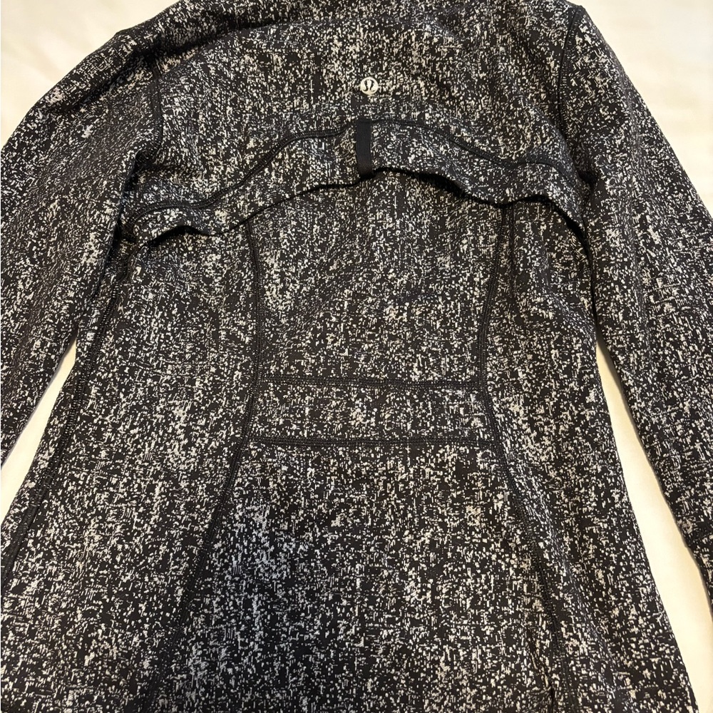Lululemon Define Jacket - Picture 7 of 7